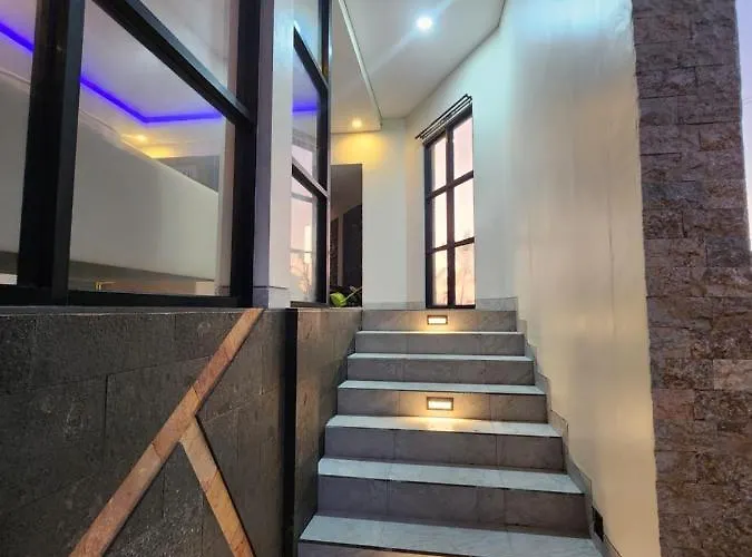 Taman Dari 4* Sudaji